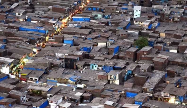 Visiting the Dharavi Slums in Mumbai - Giving Getaway