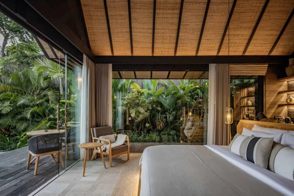 Wake Up to the Perfect Eco-Friendly Retreat in the Spacious and Well-Equipped Rooms at Desa Hay Canggu